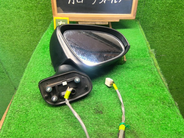カローラフィールダー 右サイドミラー DAA-NKE165G 87910-12J90