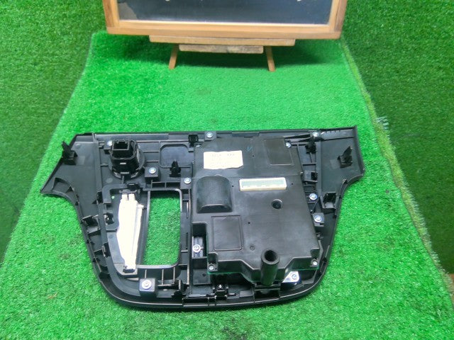 デイズルークス Ａ／Ｃスイッチパネル DBA-B21A 28526-6A01C