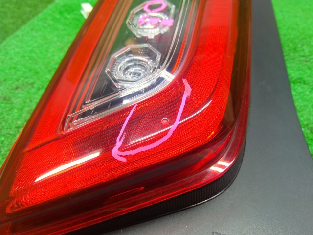 Ｎ－ＷＧＮ 左テールランプ 6BA-JH3 33550-TKR-N01