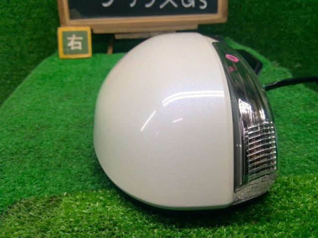 プリウス 右サイドミラー DAA-ZVW30 87910-47300