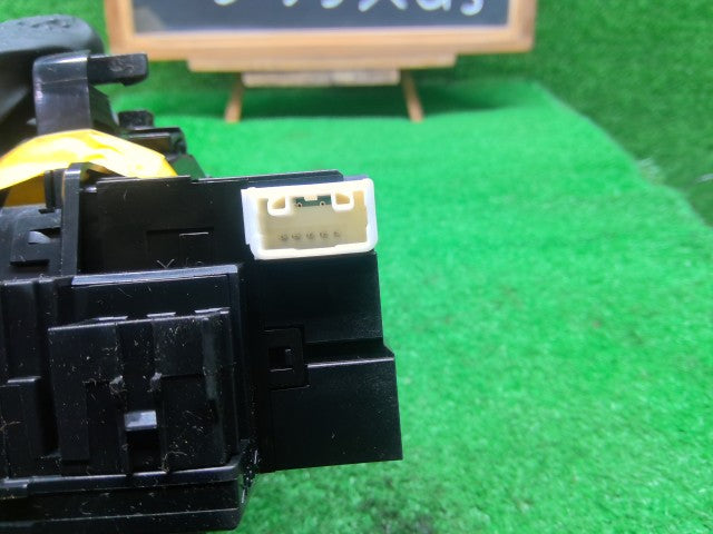 プリウス その他 電装部品 DAA-ZVW30
