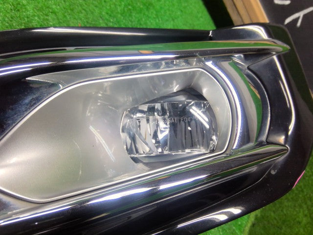 【中古】フィット DAA-GP5 左フォグランプ 33950-TEY-Y01
