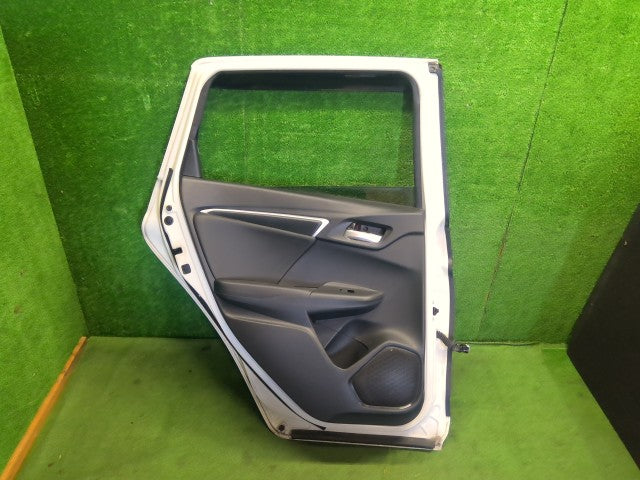 【中古】フィット DAA-GP5 左 リア