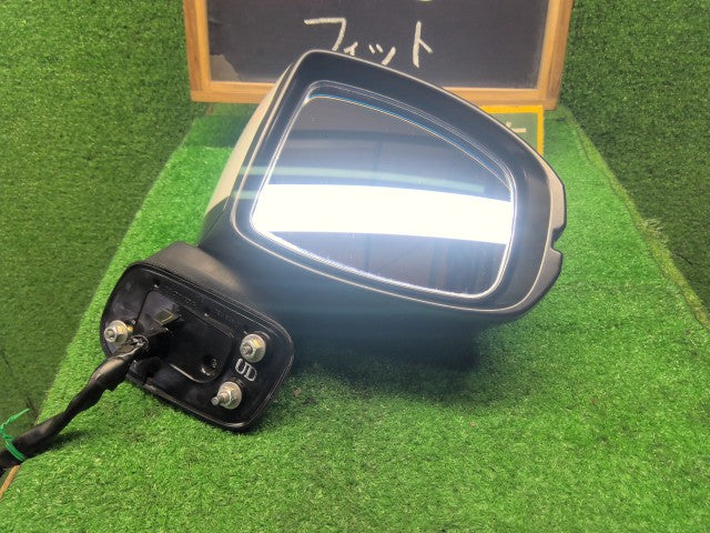【中古】フィット DAA-GP5 右サイドミラー 76208-T5A-J52