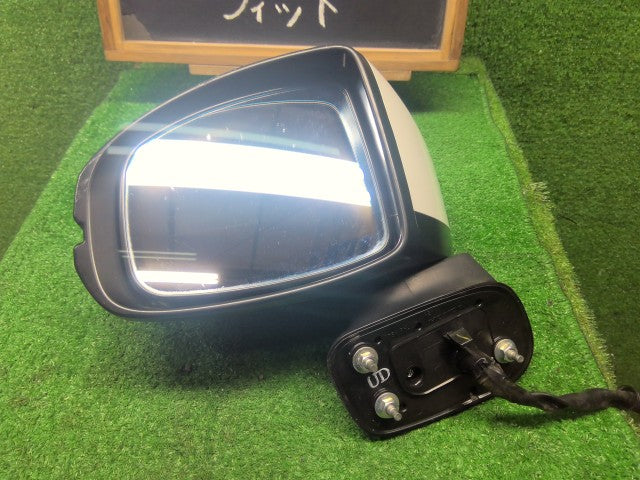 【中古】フィット DAA-GP5 左サイドミラー 76258-T5A-J52