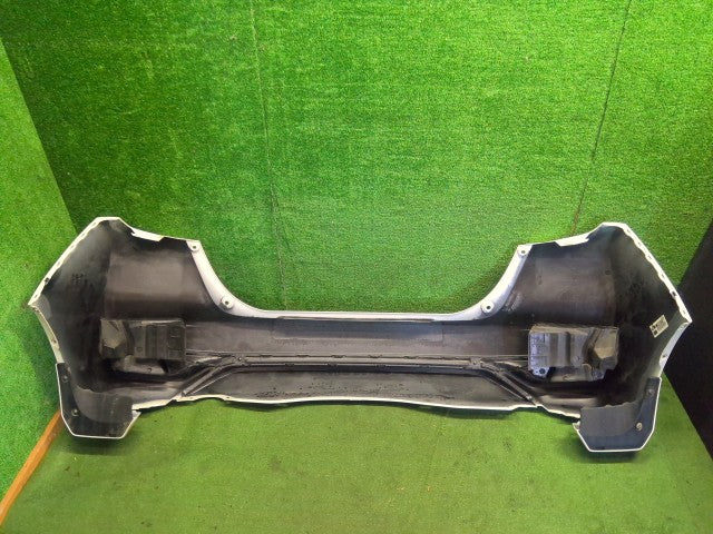 【中古】フィット DAA-GP5 ＲバンパーＡＳＳＹ 71501-T5A-J50ZX