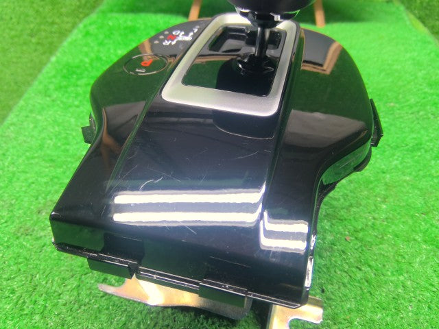 【中古】フィット DAA-GP5 シフトレバー 54110-T9P-J03