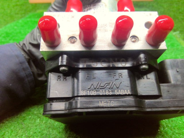 【中古】フィット DAA-GP5 ＡＢＳアクチュエーター 57110-T5C-N03