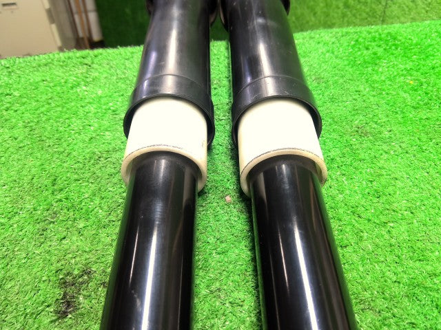 【中古】フィット DAA-GP5 リア ストラット