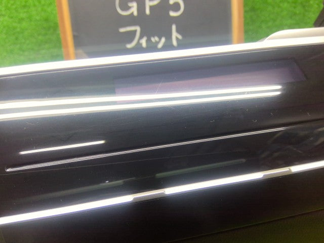 【中古】フィット DAA-GP5 ＡＣ エアコン