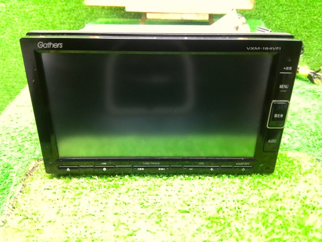 【中古】フィット DAA-GP5 カーナビゲーション ギャザズ