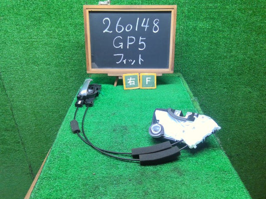 【中古】フィット DAA-GP5 右 フロント