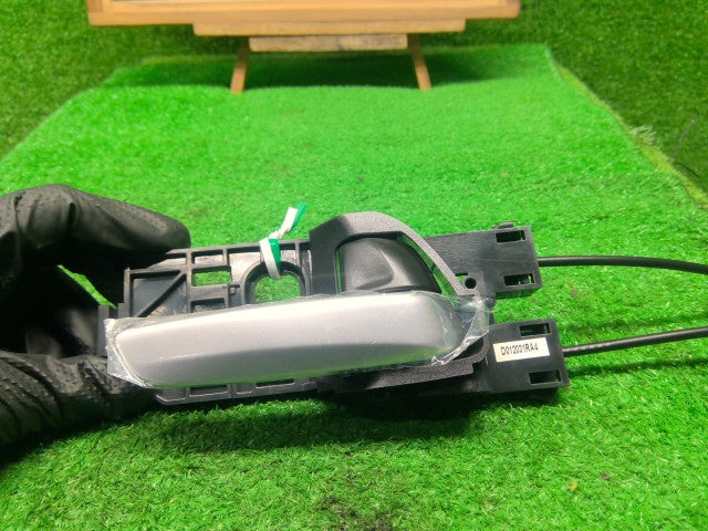 【中古】フィット DAA-GP5 右 リア