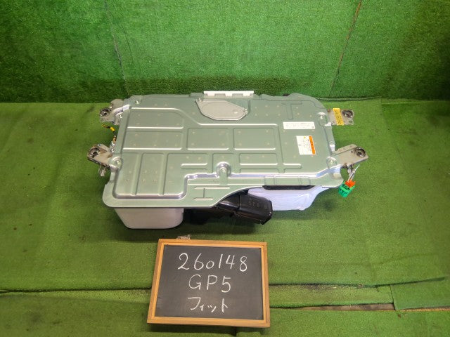 【中古】フィット DAA-GP5 ＨＶ ハイブリッド