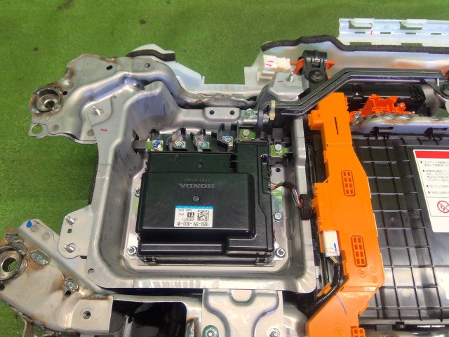 【中古】フィット DAA-GP5 ＨＶ ハイブリッド
