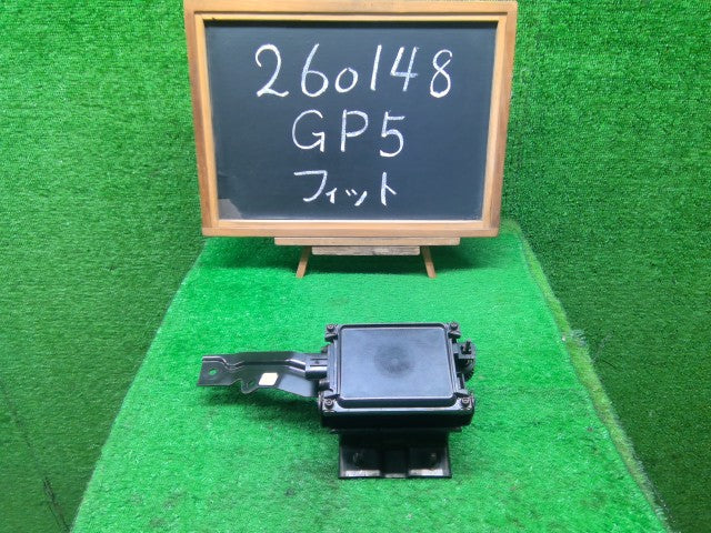 【中古】フィット DAA-GP5 フロント レーダー