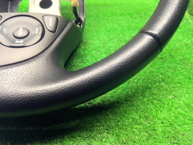 【中古】フィット DAA-GP5 ステアリングホイール 78501-T5A-N21ZA
