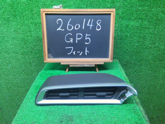 【中古】フィット DAA-GP5 エアコン吹き出し口 77612-T5A-003ZA