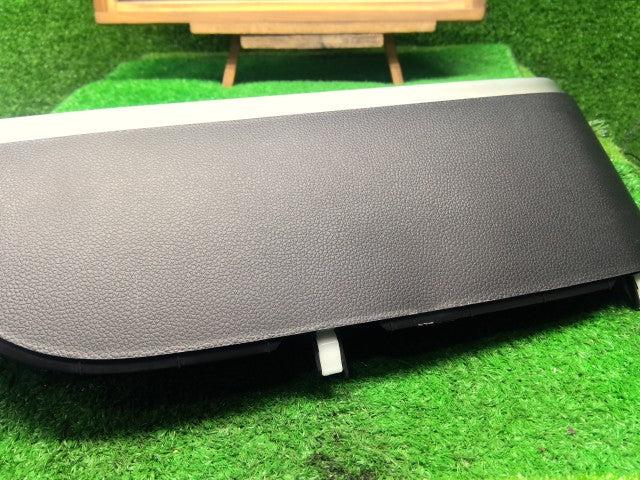【中古】フィット DAA-GP5 エアコン吹き出し口 77612-T5A-003ZA
