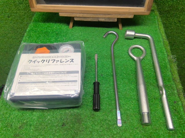 【中古】フィット DAA-GP5 車載工具