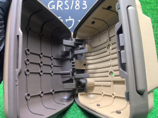 クラウン その他 内装部品 DBA-GRS183