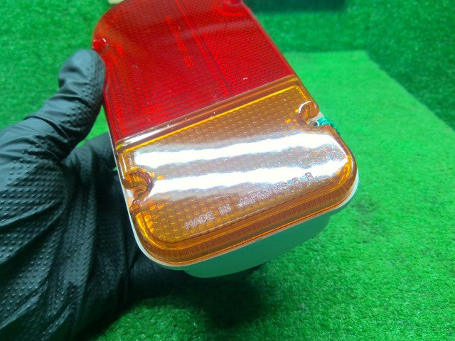 【中古】サンバー LE-TT2 右テールランプ 84201TC120