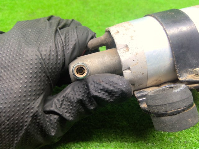 【中古】サンバー LE-TT2 フューエルポンプ 42021TC060