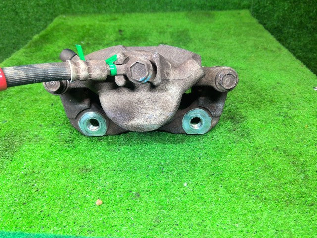 【中古】サンバー LE-TT2 右フロントキャリパー 26292TC061