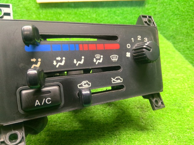 【中古】サンバー LE-TT2 ＡＣ エアコン