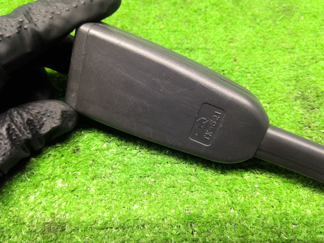 【中古】サンバー LE-TT2 ドライバーシートベルト キャッチ