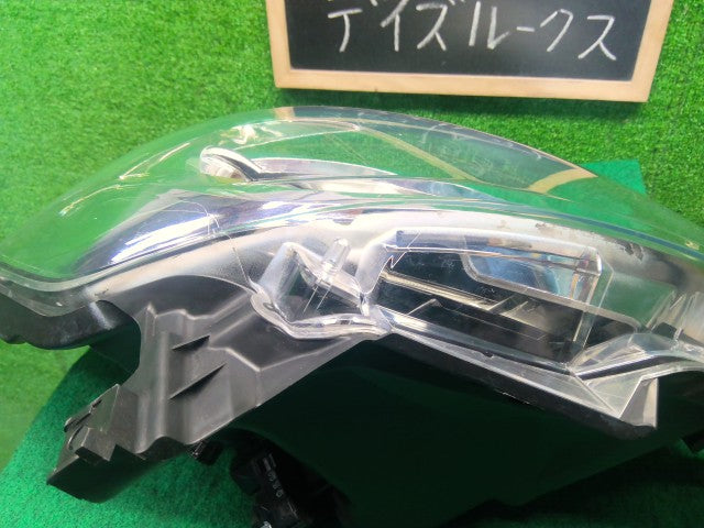 【中古】デイズルークス DBA-B21A 右ヘッドランプＡＳＳＹ 26010-6A02H