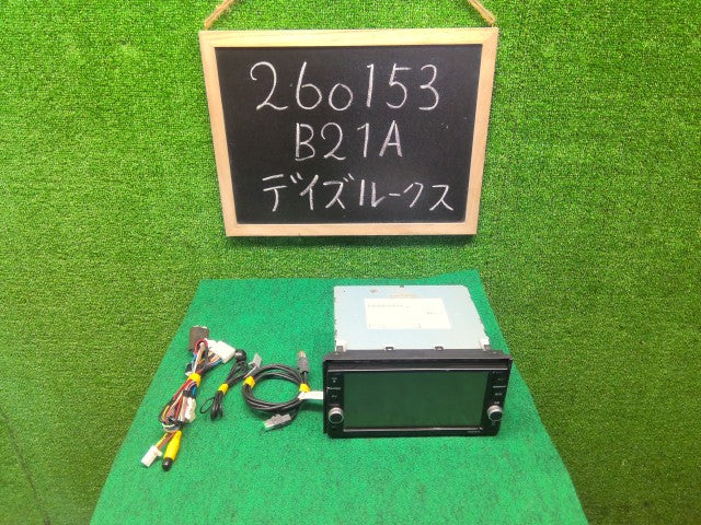 【中古】デイズルークス DBA-B21A カーナビゲーション MM319D-W