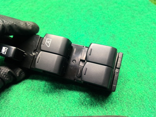 【中古】デイズルークス DBA-B21A パワーウインドウスイッチ 25400-6A00F