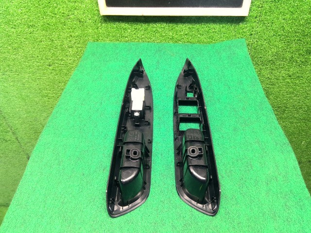 【中古】デイズルークス DBA-B21A パワーウインドウスイッチ カバー