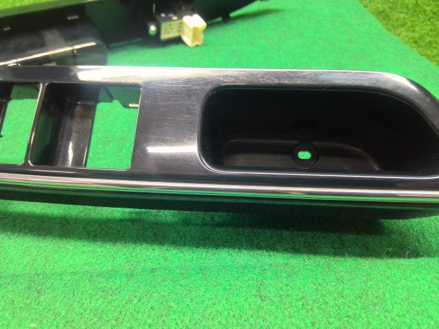 【中古】デイズルークス DBA-B21A パワーウインドウスイッチ カバー