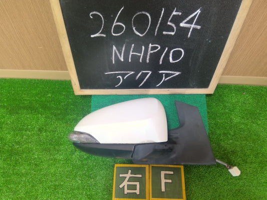 【中古】アクア DAA-NHP10 右サイドミラー 右ドアミラー