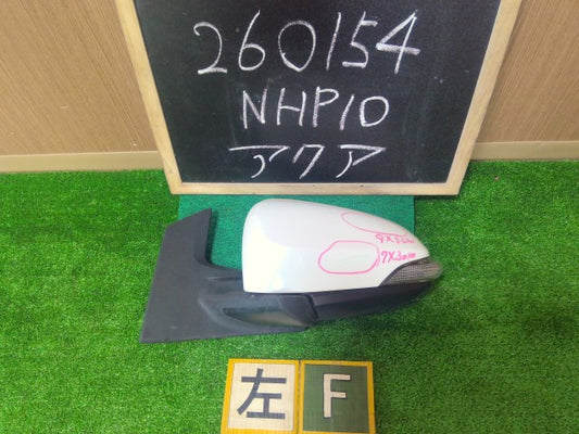 【中古】アクア DAA-NHP10 左サイドミラー 左ドアミラー