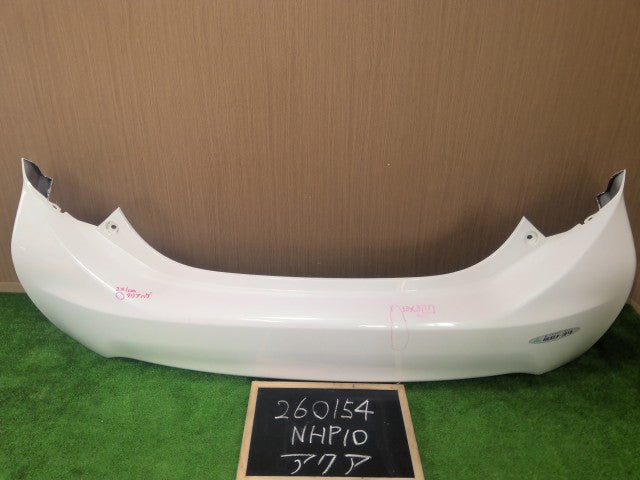 【中古】アクア DAA-NHP10 リアバンパー 52159-52790-A1