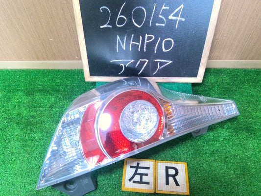 【中古】アクア DAA-NHP10 左テールランプ 左ブレーキランプ