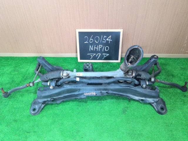 【中古】アクア DAA-NHP10 フロント メンバー