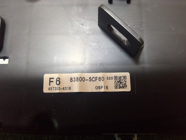 【中古】アクア DAA-NHP10 スピードメーター 83800-5CF60