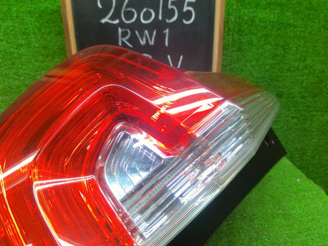 【中古】ＣＲ－Ｖ 左テールランプ 33550-TLA-J01
