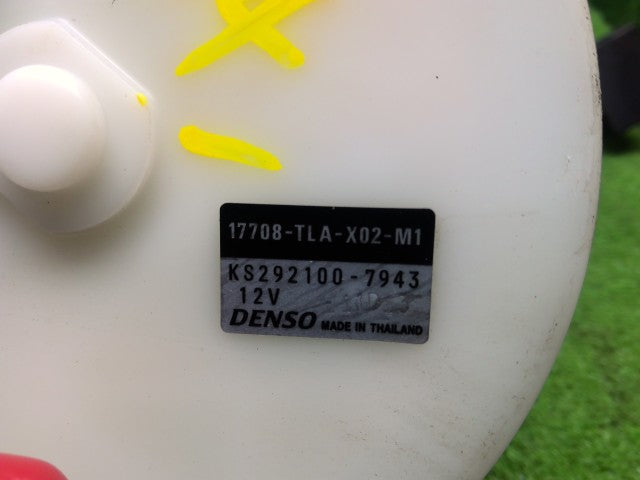 【中古】ＣＲ－Ｖ フューエルポンプ 17045-TLA-X02