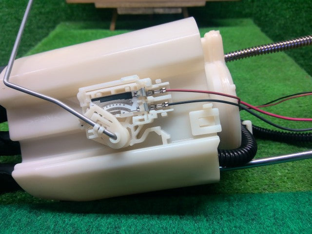 【中古】ＣＲ－Ｖ フューエルポンプ 17045-TLA-X02