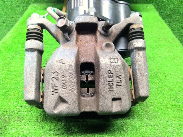 【中古】ＣＲ－Ｖ 右リアキャリパー 43018-TLA-A01