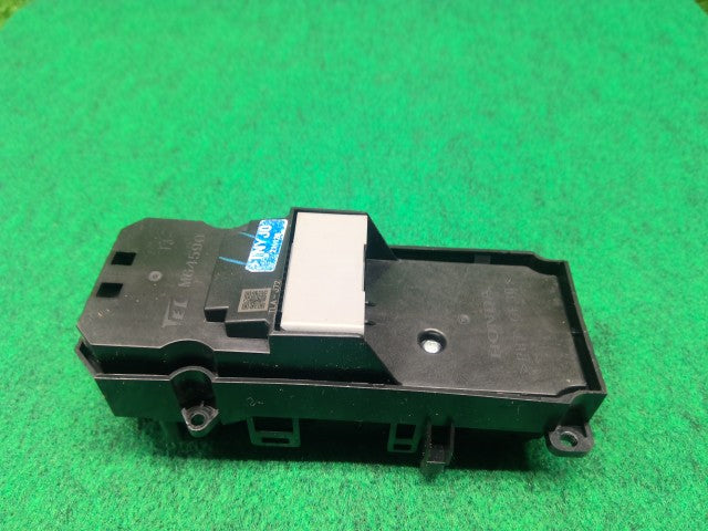 【中古】ＣＲ－Ｖ パワーウインドウスイッチ 35750-TLA-J72