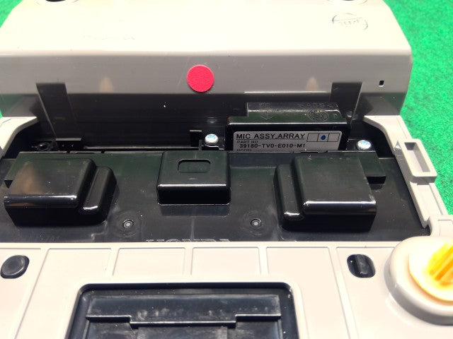 【中古】ＣＲ－Ｖ ルームランプ 83250-TLA-A11ZA