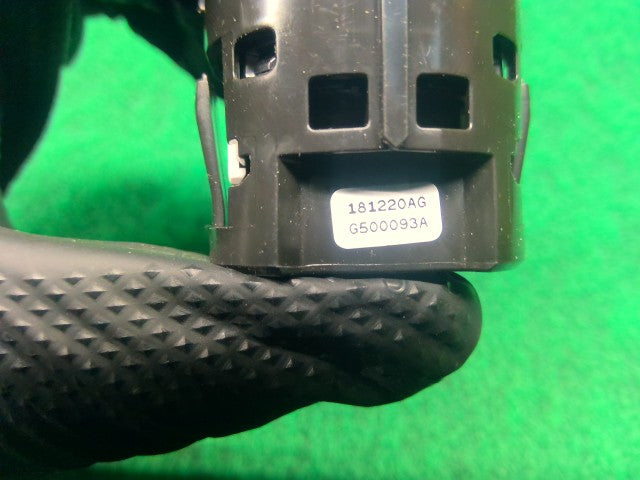 【中古】ＣＲ－Ｖ イグニッションスイッチ・キーシリンダー 35881-TBA-A01
