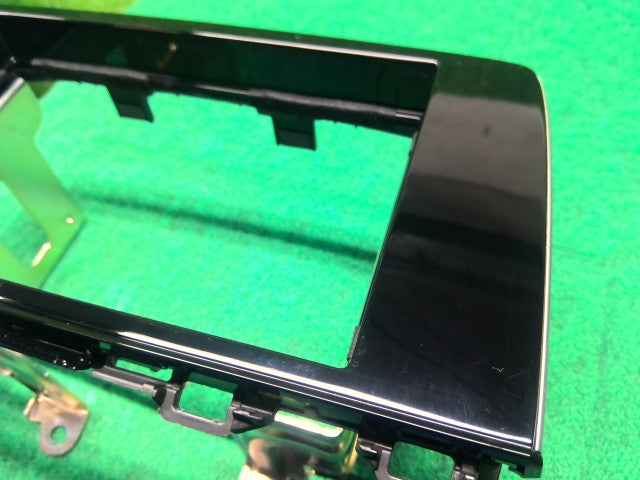 【中古】ＣＲ－Ｖ オーディオパネル 77250-TNY-J01ZA