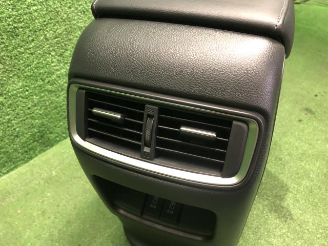 【中古】ＣＲ－Ｖ コンソールボックス 83401-TME-T51ZA